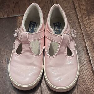 Girl’s Keds Pale Pink Patent Leather